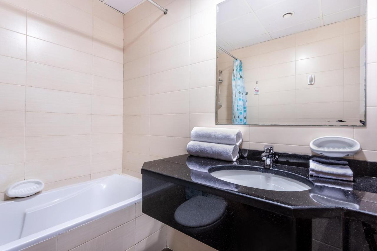 Live Spacious 3Br Apartment All En Suite & Balcony Dubai Buitenkant foto